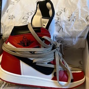 Hot seller Deadstock size 7